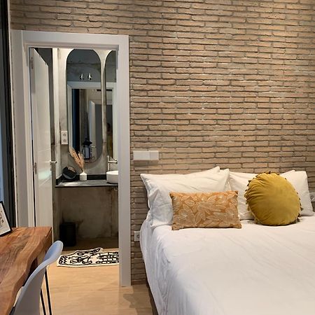 La Reina Beach Rooms Valencia Exterior foto