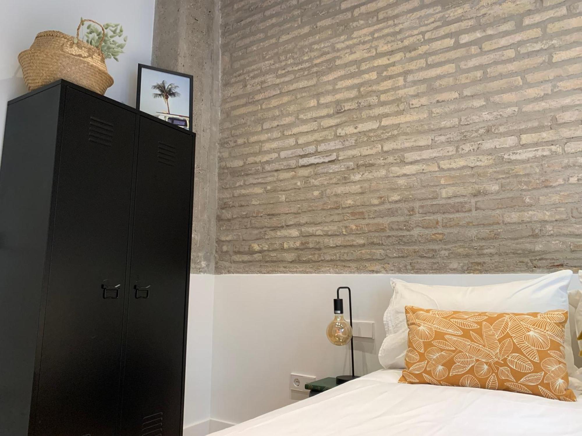 La Reina Beach Rooms Valencia Exterior foto